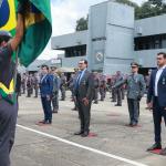 PREFEITO RECEBE MEDALHA DO CPI-1