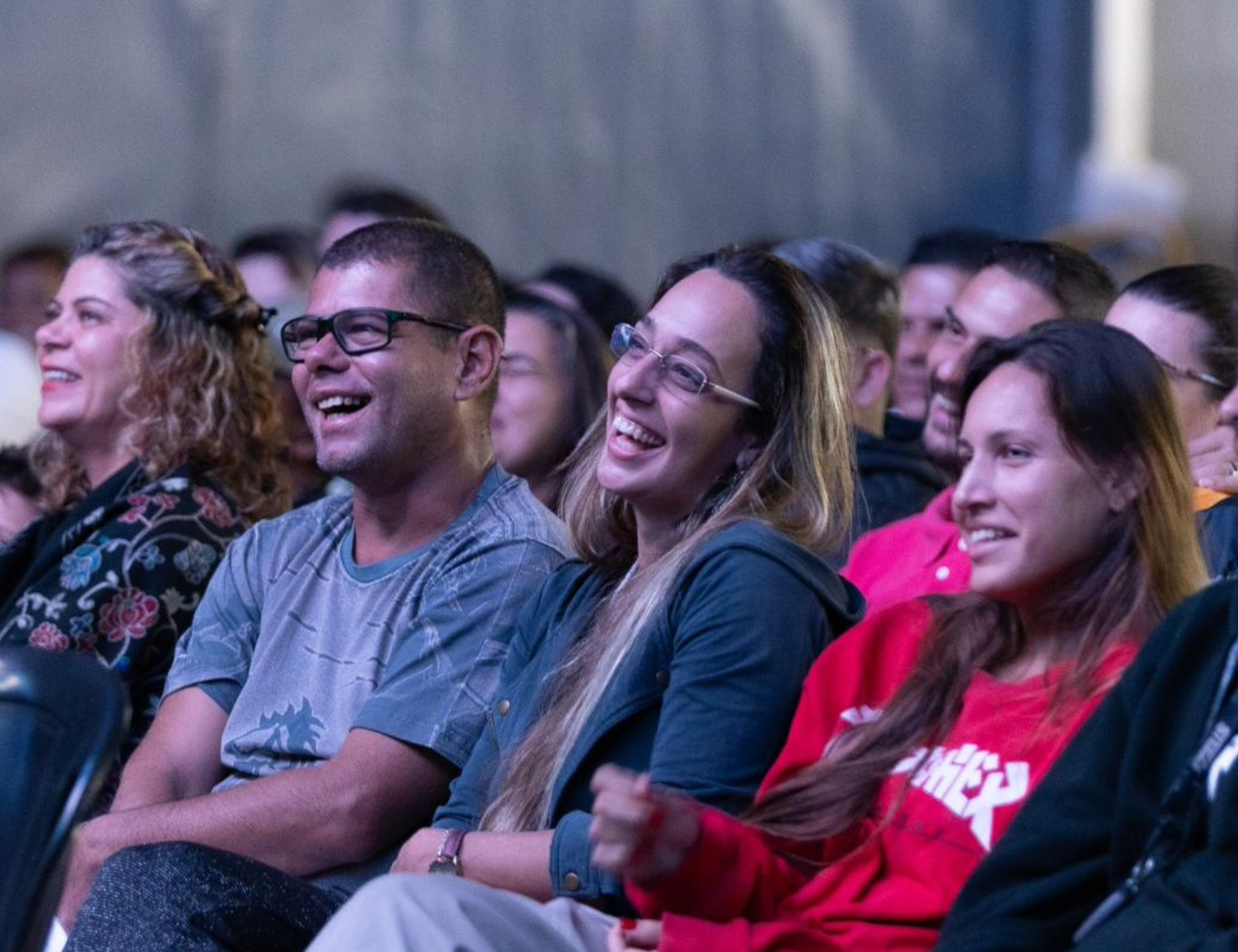 FESTIVAL HAHAHA ATRAI MULTIDÃO