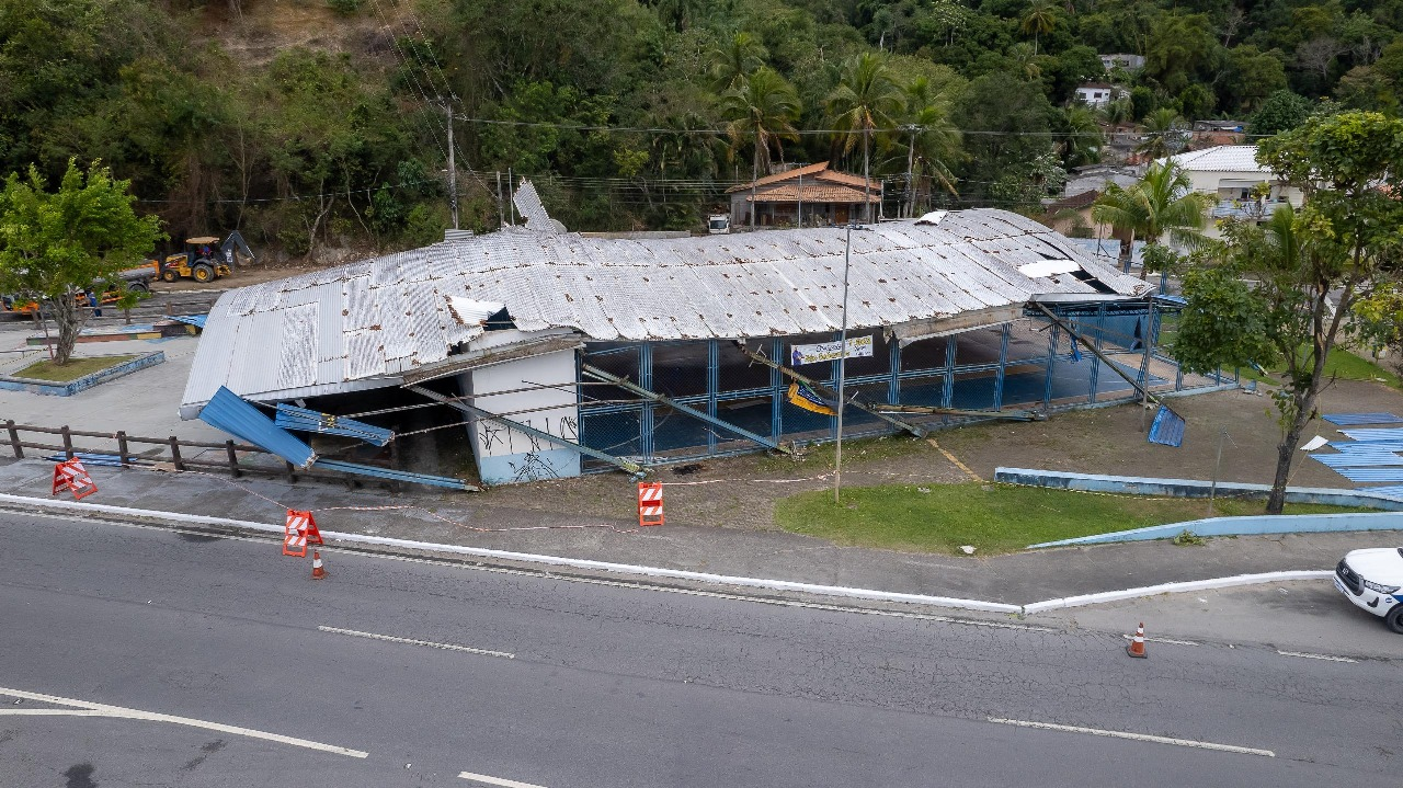 Ventos de mais de 80 km/h atingem São Sebastião