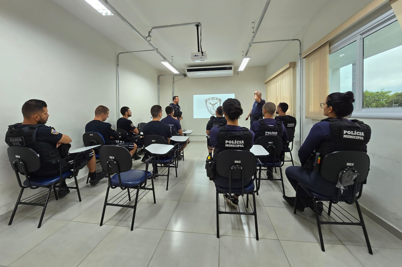 Policiais Municipais de São Sebastião...