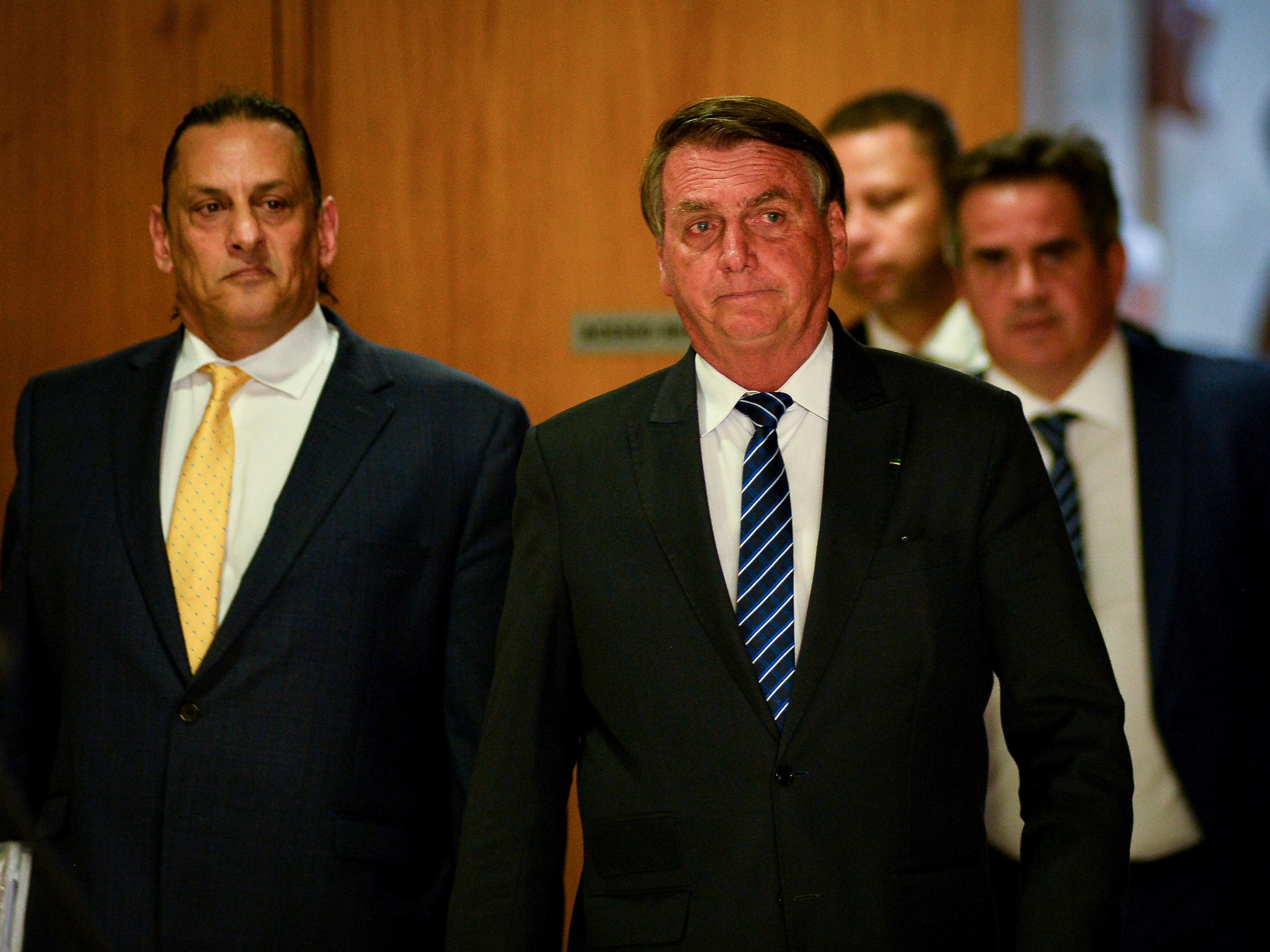 nesta-segunda-6-o-presidente-jair-bolsonaro-recebe-o-advogado-da-familia-frederick-wassef-no-palacio.jpg