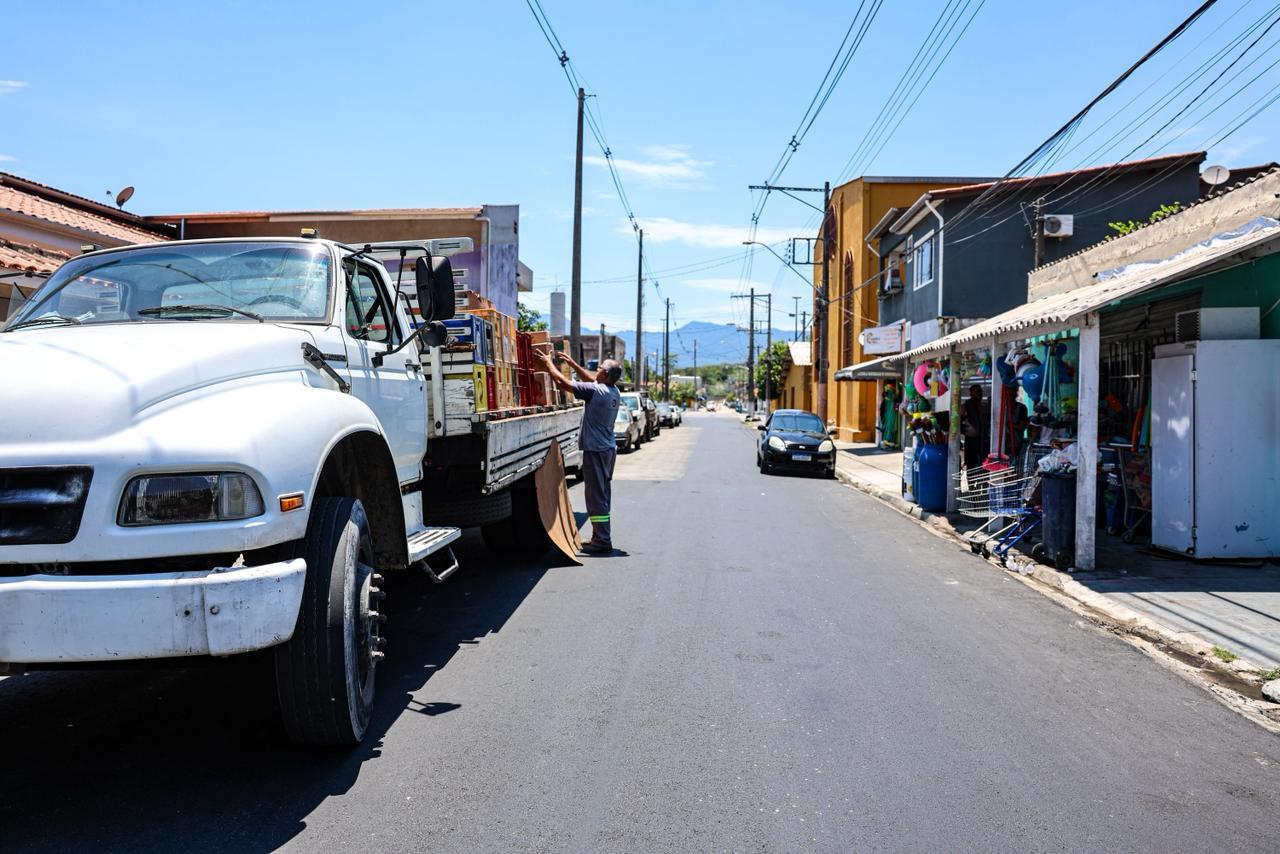 Prefeitura cobra e Sabesp realiza recapeamento asfáltico...